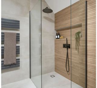 🚿✨ Plánujete rekonstrukci koupelny nebo potřebujete nový sprchový kout? Máme pro vás něco speciálního! 🎉 K 25. výročí...